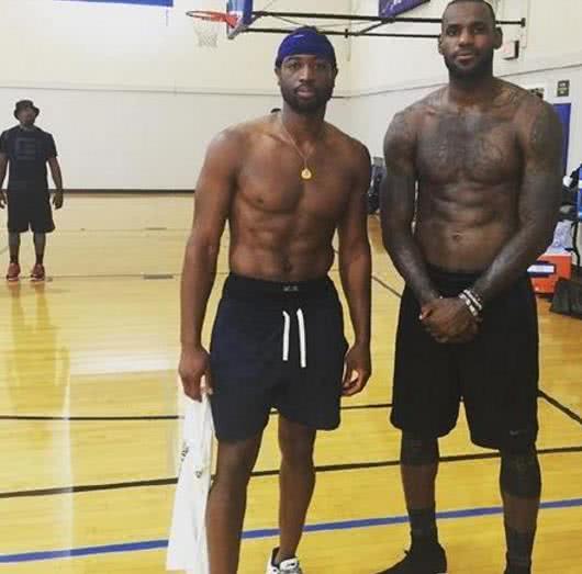 他的表现不 他的表现不