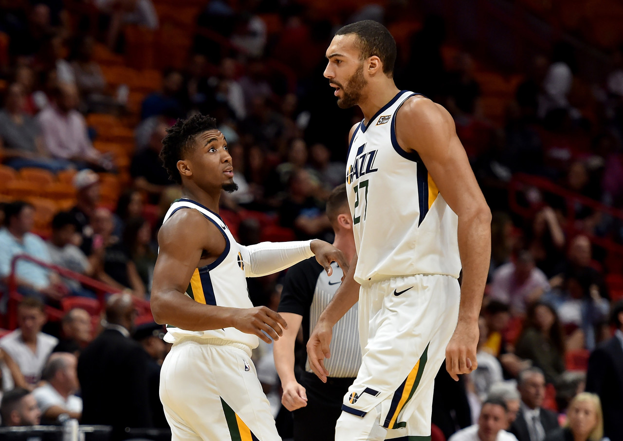 时刻表现 时刻表现