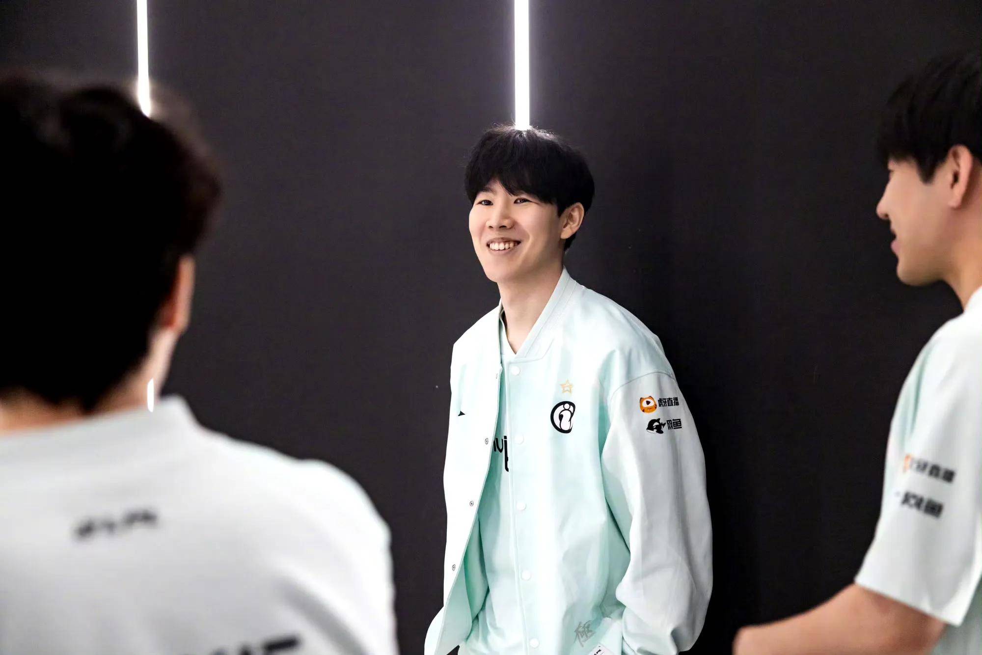 更高水平的 更高水平的